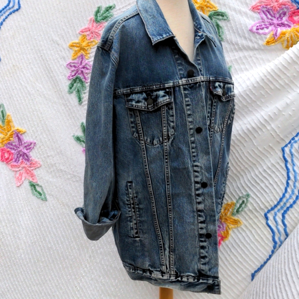 Levi's Ex Boyfriend Trucker Jean Jacket - Picture 7 of 11